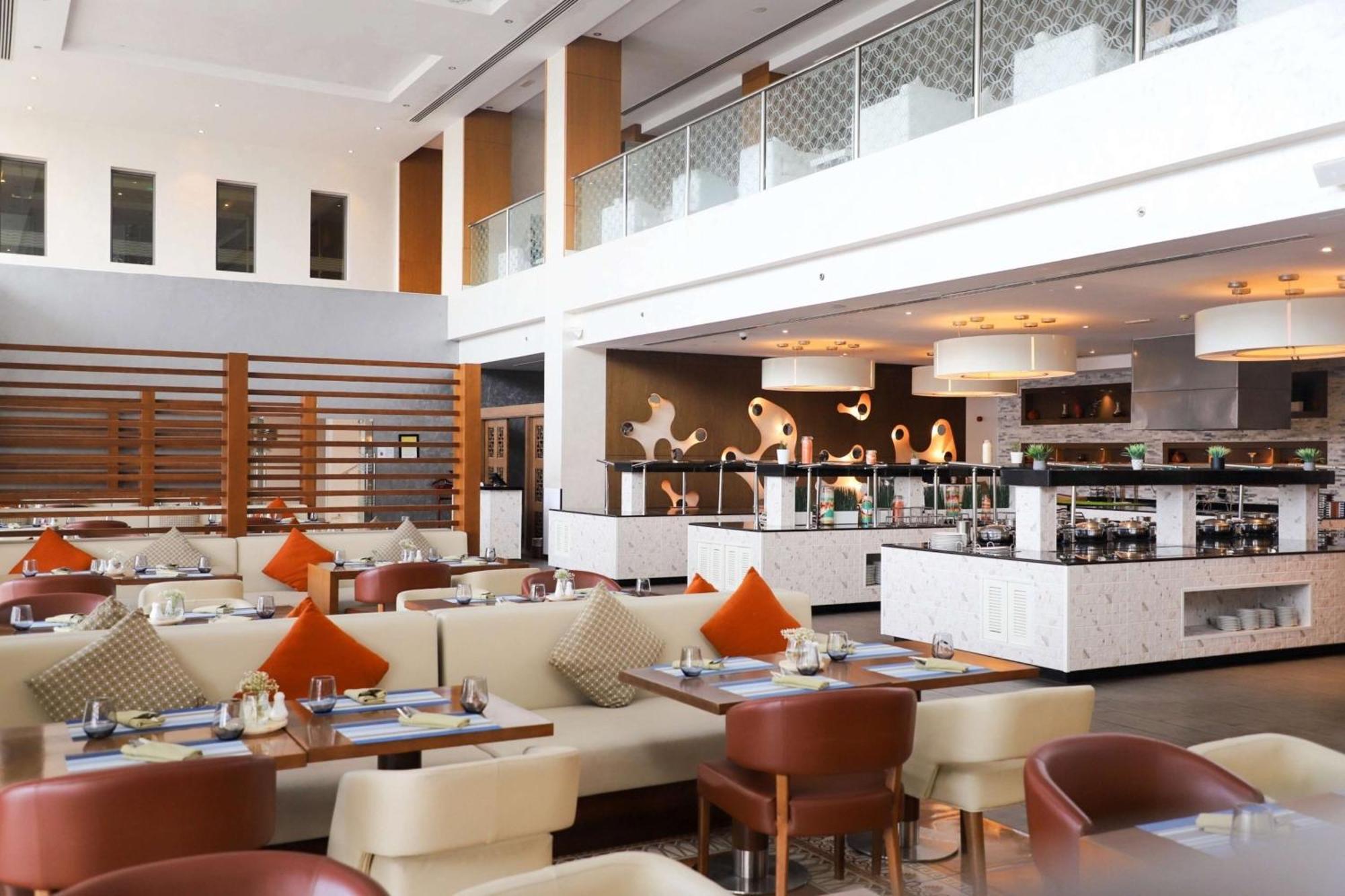 Radisson Blu Hotel & Resort, Suhár Exteriér fotografie The restaurant